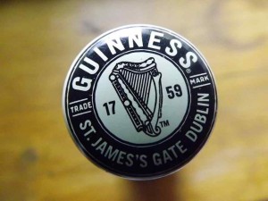 Guinness vintage-style cap.