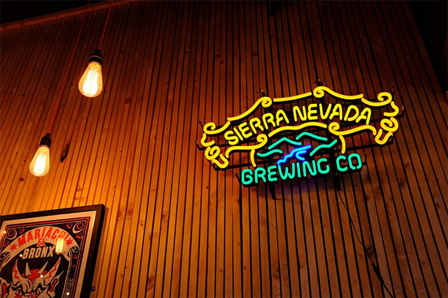 Sierra Nevade Brewing Co neon sign.